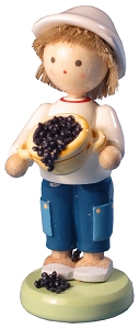 Flade Junge mit Heidelbeeren  (Flade 5143) Erzgebirgische Volkskunst: Junge mit Heidelbeeren 
