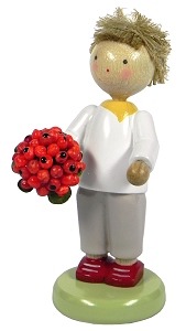 Flade Junge mit Vogelbeeren (Flade 5147) Erzgebirgische Volkskunst: Junge mit Vogelbeeren
