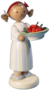 Flade Mädchen mit Kirschen  (Flade 5140) Erzgebirgische Volkskunst: Mädchen mit Kirschen 