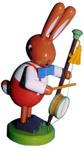 Leichsenring Osterhase, großer Hase mit Bumbass (224 514 1) Erzgebirgische Volkskunst: Hase mit Bumbass