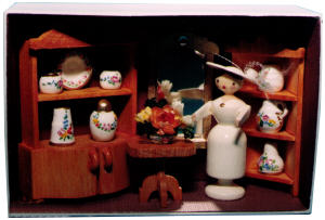 Flade Porzellansalon Dresden (Flade 1402) Erzgebirgische Volkskunst: Porzellansalon Dresden